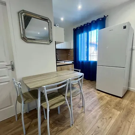 Apartment T2 Renove A 15 Min De Lyon Pierre-Benite