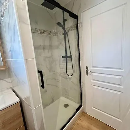 Apartment T2 Renove A 15 Min De Lyon