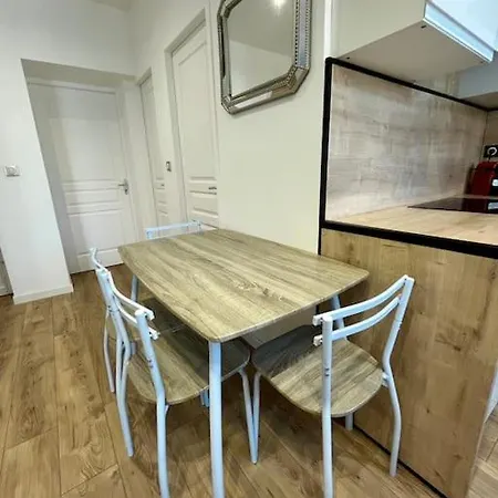 T2 Renove A 15 Min De Lyon Apartment